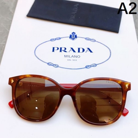 PRADA プラダ 2024SS サングラス ファッションに新しい色