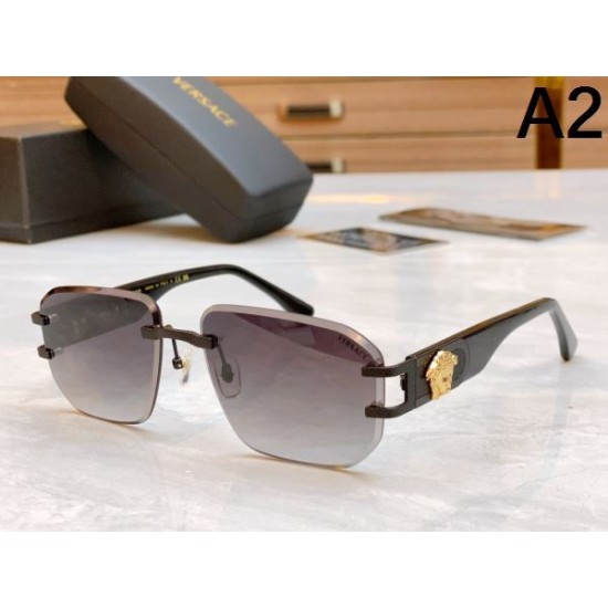 VERSACE ヴェルサーチェ 2024SS サングラス 人気モデル愛用 VERSACE ヴェルサーチェ 2024SS サングラス 人気モデル愛用