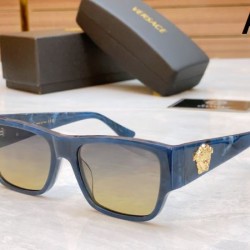 VERSACE ヴェルサーチェ 2024SS サングラス 人気商品再入荷