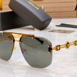 VERSACE ヴェルサーチェ 2024SS サングラス 長時間持続可能