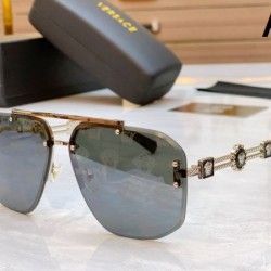 VERSACE ヴェルサーチェ 2024SS サングラス 長時間持続可能