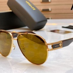 VERSACE ヴェルサーチェ 2024SS サングラス 圧倒的な支持率