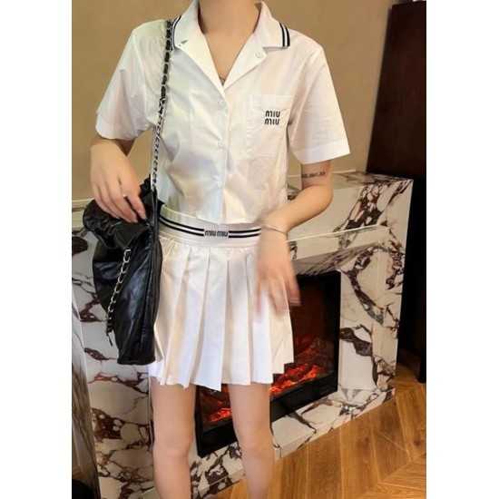 2024SS 上下セット MIU MIU ミュウミュウ 春夏シーズン始動 2024SS 上下セット MIU MIU ミュウミュウ 春夏シーズン始動