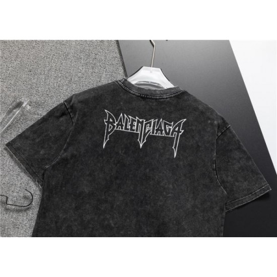 2024SS 季節を問わず活躍し BALENCIAGA バレンシアガ 半袖Tシャツ 2024SS 季節を問わず活躍し BALENCIAGA バレンシアガ 半袖Tシャツ