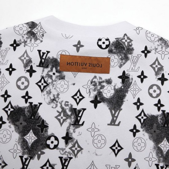 2024SS バカ売れ継続中 LOUIS VUITTON ルイヴィトン 半袖Tシャツ