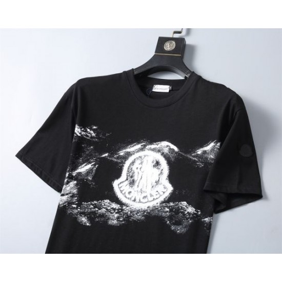 2024SS 今年買い足したい! MONCLER モンクレール 半袖Tシャツ 2024SS 今年買い足したい! MONCLER モンクレール 半袖Tシャツ