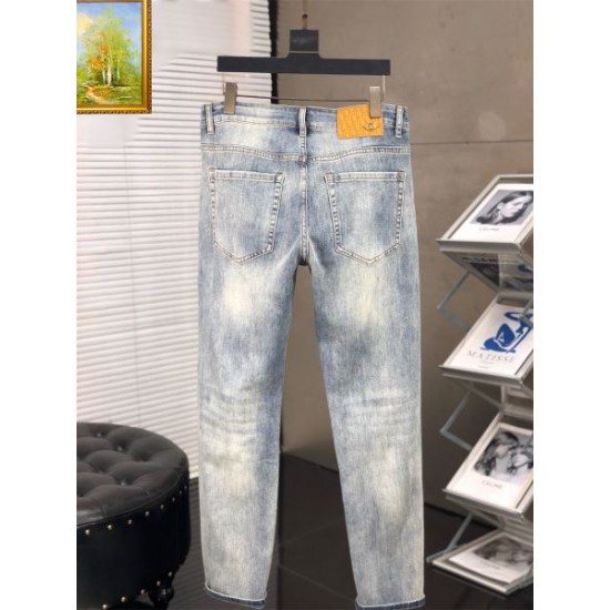 2024SS 季節の変わり目に活躍する DIOR ディオール ジーパン 2024SS 季節の変わり目に活躍する DIOR ディオール ジーパン