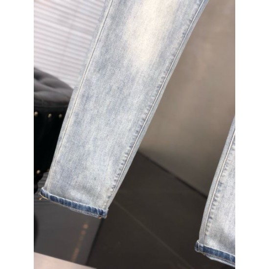 2024SS 季節の変わり目に活躍する DIOR ディオール ジーパン 2024SS 季節の変わり目に活躍する DIOR ディオール ジーパン