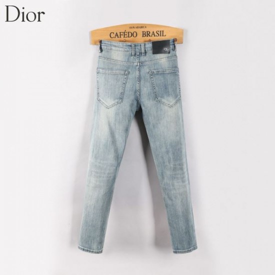 2024SS 夏に向けて使えるスタイル DIOR ディオール ジーパン 2024SS 夏に向けて使えるスタイル DIOR ディオール ジーパン