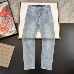 2024SS カジュアルもある絶妙な雰囲気 FENDI フェンデイ ジーパン