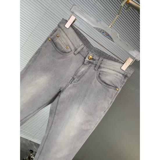 2024SS 春夏に使えるおすすめトップス GUCCI グッチ ジーパン 2024SS 春夏に使えるおすすめトップス GUCCI グッチ ジーパン