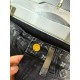 2024SS 綺麗なシルエット LOUIS VUITTON ルイヴィトン ジーパン 2024SS 綺麗なシルエット LOUIS VUITTON ルイヴィトン ジーパン