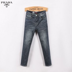2024SS 周りに差をつけるかっこいい1枚 PRADA プラダ ジーパン