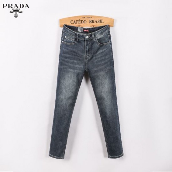 2024SS 周りに差をつけるかっこいい1枚 PRADA プラダ ジーパン 2024SS 周りに差をつけるかっこいい1枚 PRADA プラダ ジーパン