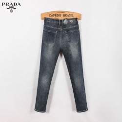 2024SS 周りに差をつけるかっこいい1枚 PRADA プラダ ジーパン