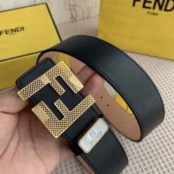 FENDI フェンデイ 春夏に使えるおすすめトップス 2024SS ベルト