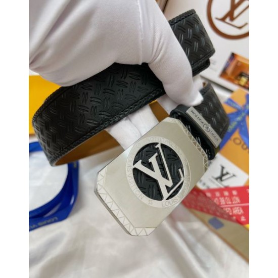 LOUIS VUITTON ルイヴィトン トレンドの最先端に 2024SS ベルト LOUIS VUITTON ルイヴィトン トレンドの最先端に 2024SS ベルト
