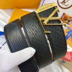 LOUIS VUITTON ルイヴィトン 大人の色気を印象に 2024SS ベルト