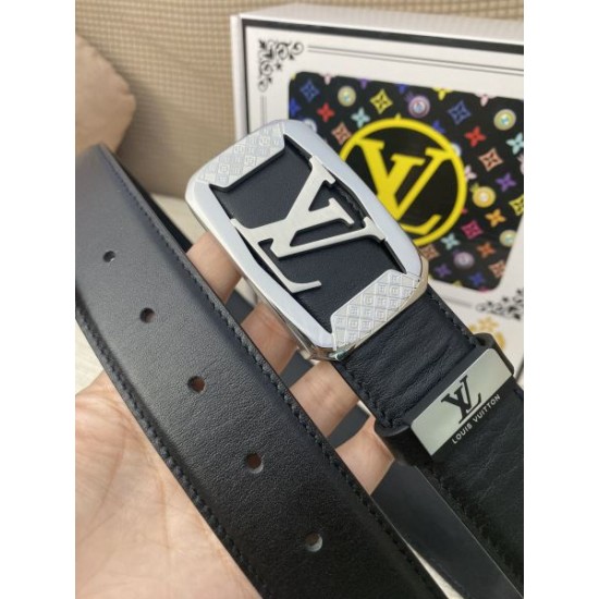 LOUIS VUITTON ルイヴィトン 大人っぽいデザイン 2024SS ベルト LOUIS VUITTON ルイヴィトン 大人っぽいデザイン 2024SS ベルト