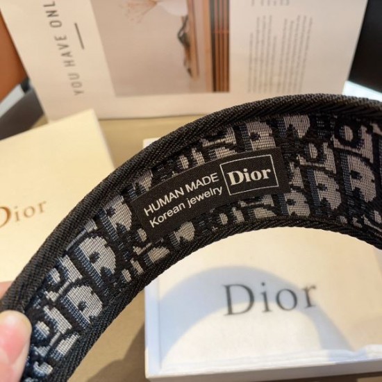 春夏トレンド先取り 2024SS 髪飾り DIOR ディオール