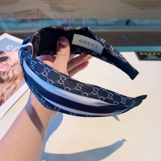 ビンテージ感のある 2024SS 髪飾り GUCCI グッチ