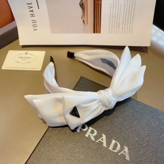 春夏注目の商品厳選 2024SS 髪飾り PRADA プラダ