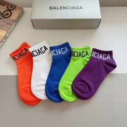 2024SS 靴下 BALENCIAGA バレンシアガ 春夏も引き続き注目