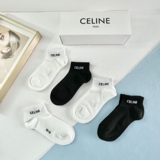 2024SS 靴下 CELINE セリーヌ 今季ヒット必至の夏季新作 2024SS 靴下 CELINE セリーヌ 今季ヒット必至の夏季新作