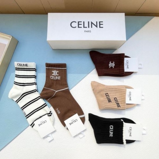 2024SS 靴下 CELINE セリーヌ この夏欠かせないアイテム 2024SS 靴下 CELINE セリーヌ この夏欠かせないアイテム
