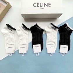 2024SS 靴下 CELINE セリーヌ 季節の変わり目に活躍する