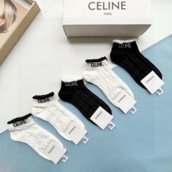 2024SS 靴下 CELINE セリーヌ 季節の変わり目に活躍する