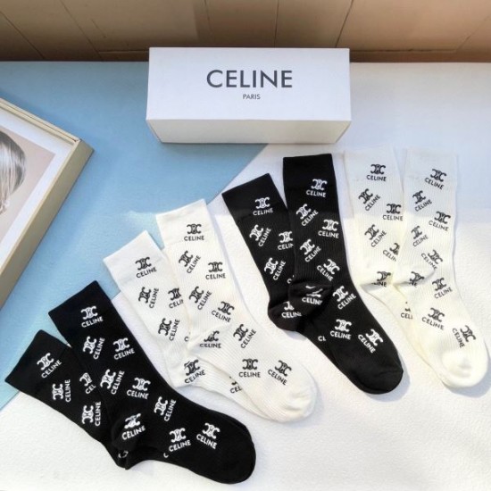 2024SS 靴下 CELINE セリーヌ 夏季新作に狙うファン殺到 2024SS 靴下 CELINE セリーヌ 夏季新作に狙うファン殺到