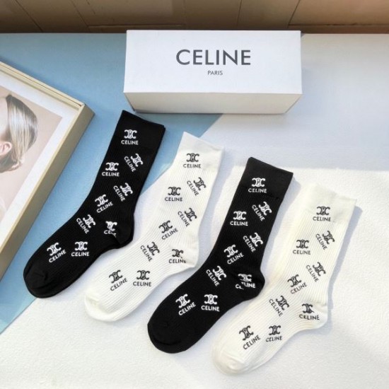 2024SS 靴下 CELINE セリーヌ 夏季新作に狙うファン殺到 2024SS 靴下 CELINE セリーヌ 夏季新作に狙うファン殺到