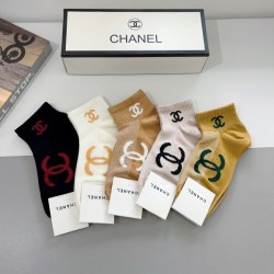 2024SS 靴下 CHANEL シャネル クリスマスプレゼントにも