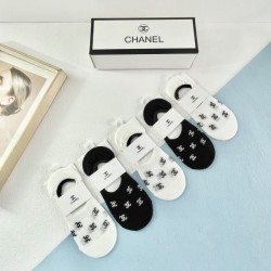 2024SS 靴下 CHANEL シャネル デイリーにおすすめの1品
