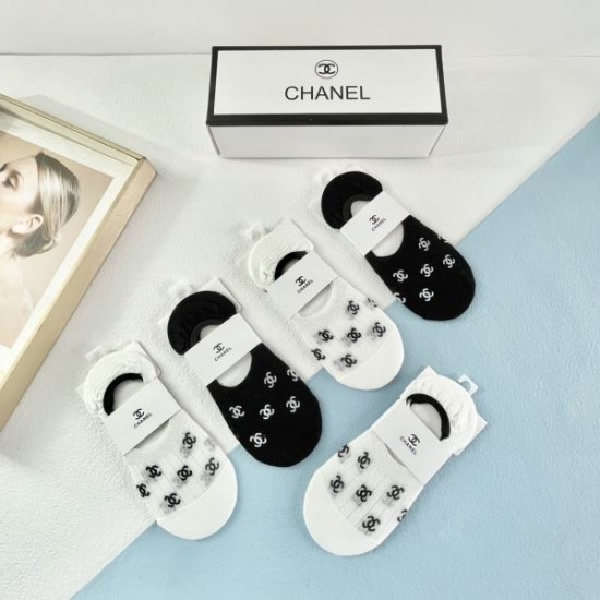 2024SS 靴下 CHANEL シャネル デイリーにおすすめの1品