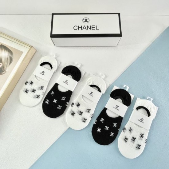 2024SS 靴下 CHANEL シャネル デイリーにおすすめの1品
