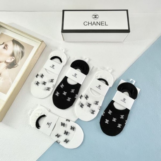 2024SS 靴下 CHANEL シャネル デイリーにおすすめの1品