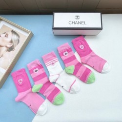 2024SS 靴下 CHANEL シャネル 着こなしが簡単につくれる