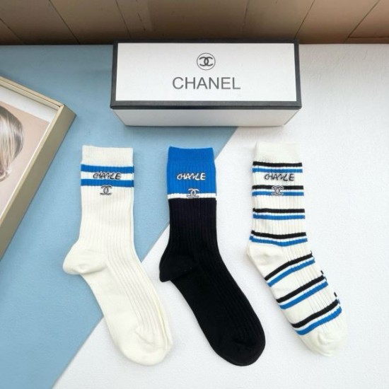 2024SS 靴下 CHANEL シャネル 今っぽいスタイルに決まる 2024SS 靴下 CHANEL シャネル 今っぽいスタイルに決まる