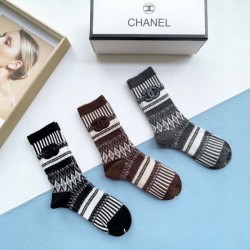 2024SS 靴下 CHANEL シャネル 夏のおでかけにもぴったり