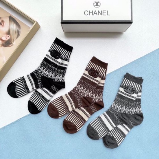 2024SS 靴下 CHANEL シャネル 夏のおでかけにもぴったり 2024SS 靴下 CHANEL シャネル 夏のおでかけにもぴったり
