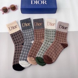 2024SS 靴下 DIOR ディオール 続々とお目見える夏季新作