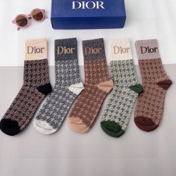 2024SS 靴下 DIOR ディオール 続々とお目見える夏季新作