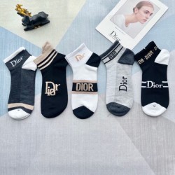 2024SS 靴下 DIOR ディオール 今年の最旬トレンドになる
