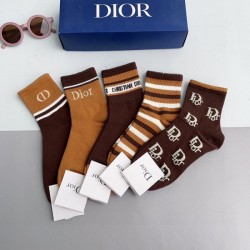 2024SS 靴下 DIOR ディオール 夏の定番スタイルをアップ