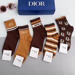 2024SS 靴下 DIOR ディオール 夏の定番スタイルをアップ