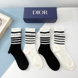 2024SS 靴下 DIOR ディオール 雑誌掲載も多数注目の新作