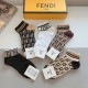 2024SS 靴下 FENDI フェンデイ 新作エレガントに着こなす 2024SS 靴下 FENDI フェンデイ 新作エレガントに着こなす