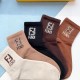 2024SS 靴下 FENDI フェンデイ 今季は色を使った注目新品 2024SS 靴下 FENDI フェンデイ 今季は色を使った注目新品